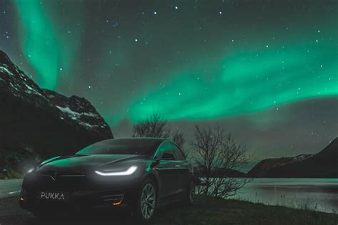 Private Northern Lights Tesla Experience