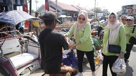 Pengurus Dharma Wanita Pemerintah Kabupaten Tanahbumbu Gelar Senam