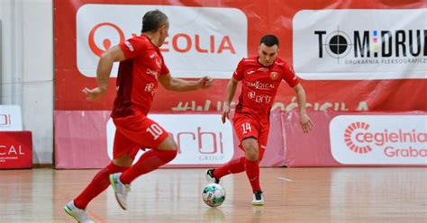 Futsal Widzew Łódź przegrywa z Legią Warszawa podczas elektryzującego