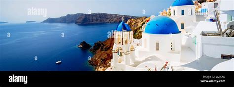 Oia, traditional greek village Stock Photo - Alamy