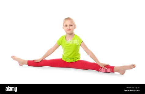 Little girl yoga hi-res stock photography and images - Alamy