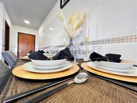 Apartamento T2 à venda na avenida Rui Grácio Santa Marta do Pinhal