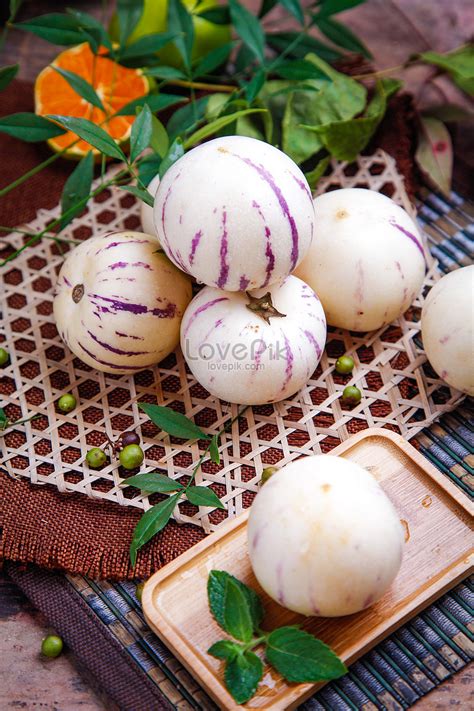 Ginseng Fruit In Stone Forest Picture And HD Photos | Free Download On ...