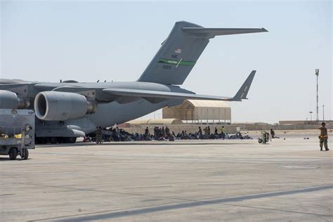 Aeronautica Militare Volo Durgenza Da Cagliari A Milano Per Neonato