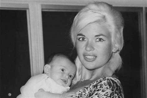 11 Rare Photos of Mariska Hargitay with Her Parents and Siblings Over