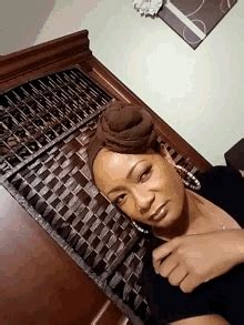 Smelly Vagina Gifs Tenor