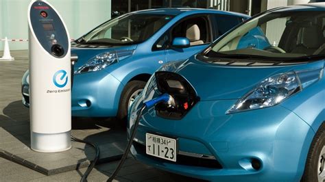 indonesia targets  develop   evs     gulf observer