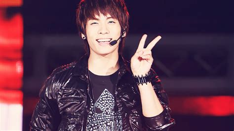 Jonghyun Shinee Wallpaper 33717045 Fanpop