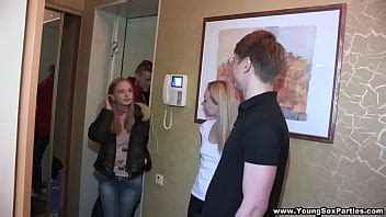 Nice Babe Banged By Impatient Boyfriend Xnxx