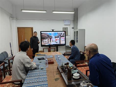 现代国际设计艺术学院、艺术学院同上海半点文化发展公司开展校企合作洽谈-现代国际设计艺术学院