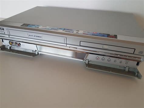 Jvc Vhs Videorecorder Dvd Spieler Combi Ger T Hr Xv Kaufen Auf