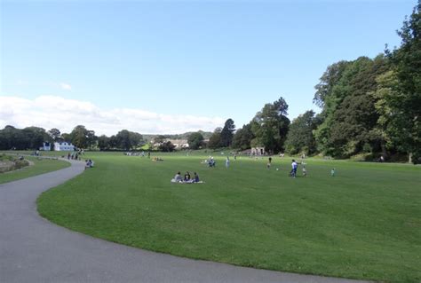 Roberts Park Baildon Habiloid Cc By Sa 2 0 Geograph Britain And