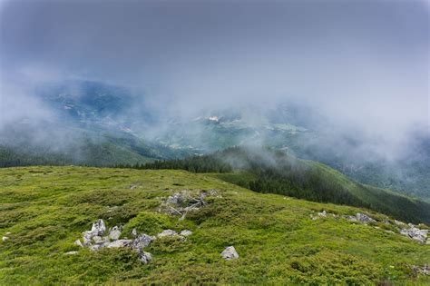 Foggy Mountain · Free Stock Photo