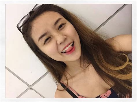 cô bạn gái xinh như hot girl của nam ca sĩ Việt