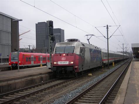 101 070 Mit Einem IC Nach Oldenburg In Hannover HBF Bahnbilder De