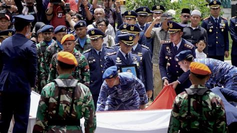 Suasana Duka Pemakaman Kru Pesawat Super Tucano TNI AU