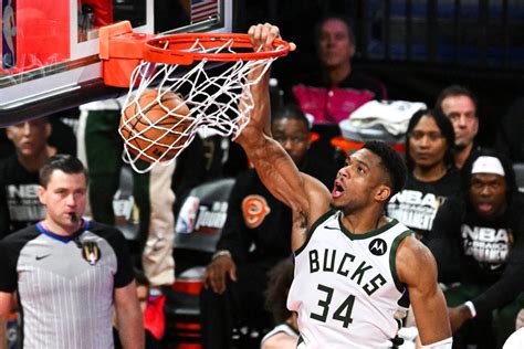 Giannis Antetokounmpo helps Bucks top Bulls in overtime