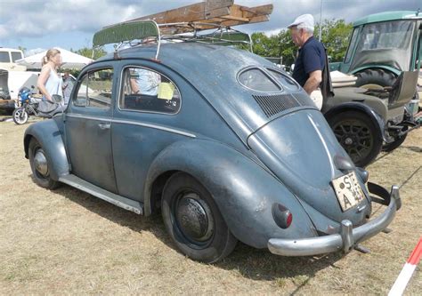 VW Brezel Käfer ausgestellt beim Oldtimertreffen in Ostheim 07 2019