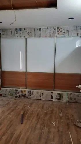 Sliding Lacquered Glass Of Wardrobe For Bedroom At Rs Square Feet