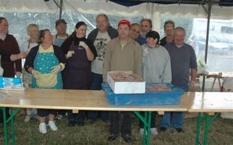 Chasseurs Le repas cochon grillé a ravi les convives Le Télégramme