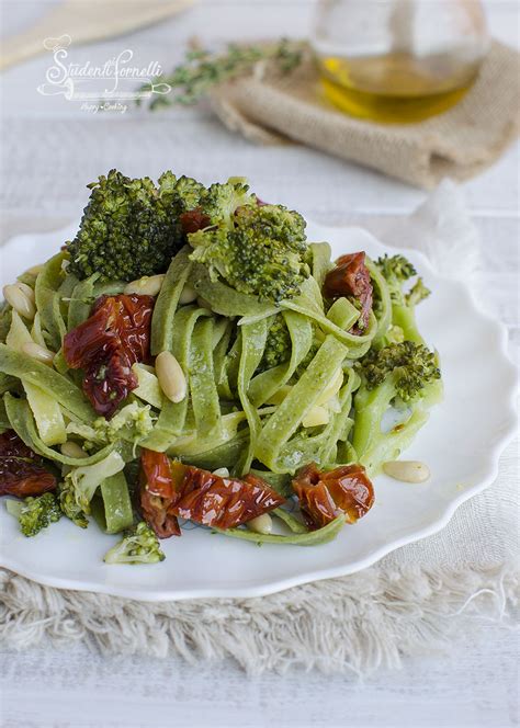 PASTA BROCCOLI E POMODORI Secchi Ricetta Primo Piatto Con Broccoli