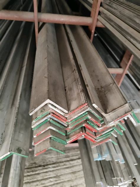 L Shape 304 Stainless Steel Angle Material Grade Ss304 Size 25mm