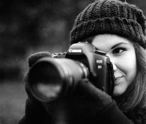 Creazione di biografie d'artista | Nina Ferrari - Il Tuo Biografo