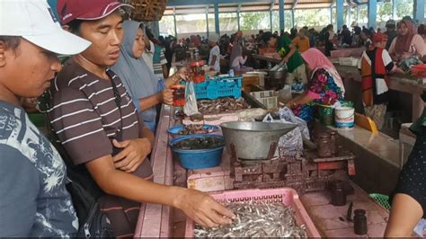 Cuaca Buruk Nelayan Pilih Tak Melaut Ini Harga Ikan Yang Naik