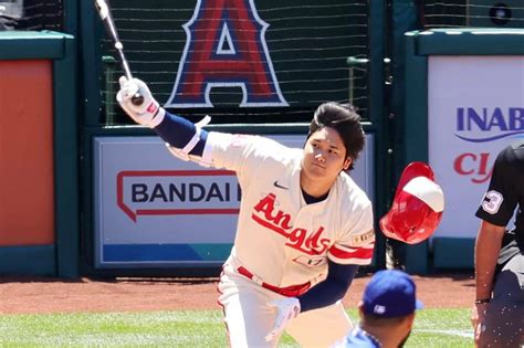 写真：大谷翔平は「ドカベン」岩鬼だ！ 悪球打ち42号に全米騒然「ノーヘルメット、ノープロブレム！」 東スポweb