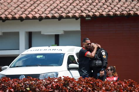 PM atingido na cabeça durante operação na Zona Norte é enterrado em