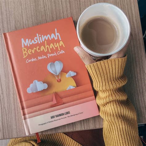 Jual Buku Muslimah Bercahaya Arif Rahman Lubis Indonesia Shopee Indonesia