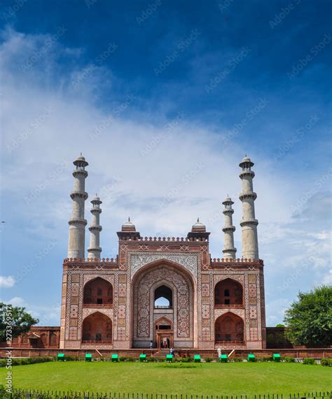 The tomb of Akbar Stock Photo | Adobe Stock