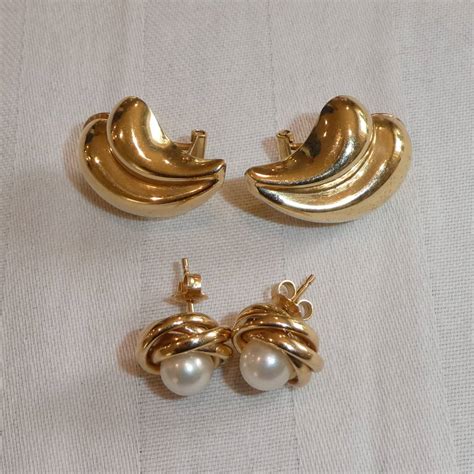 Lot 36 Two Pair 14k Yellow Gold Pierced Earrings One Pair Wpearls 86 Grams Including