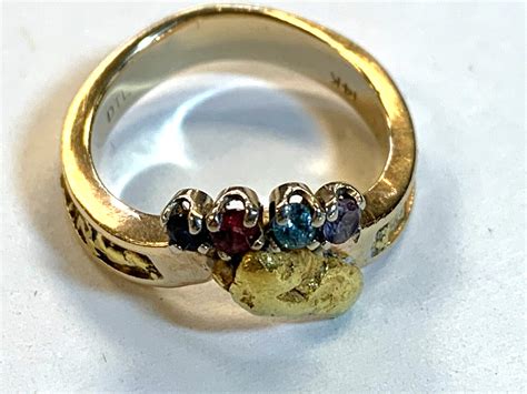 22k And14k Yellow Gold Estate Mother Ring Gem