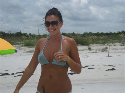 Bikini Model WWs Summertan AI Enhanced IMG Topaz Faceai Enhance X Porn Pic