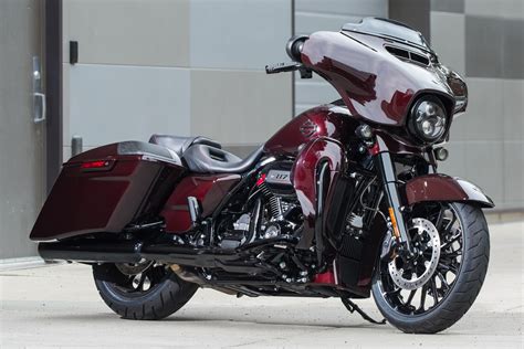 2019 Harley Davidson Cvo Street Glide Review 14 Fast Facts