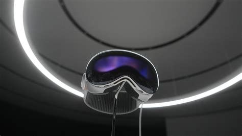 Apple Unveils Vision Pro Goggles