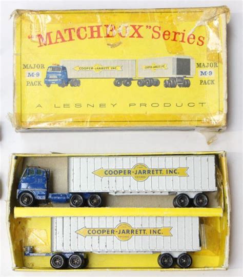 Matchbox A Collection Of Assorted Unboxed Matchbox Lesney Diecast 75