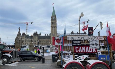 Convoi de la liberté la police et le règlement municipal renforcent