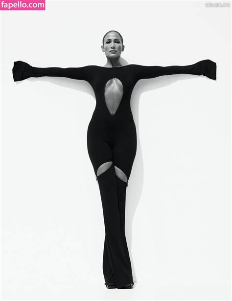 Jennifer Lopez Nude Separating Facts From Fiction In The Spotlight