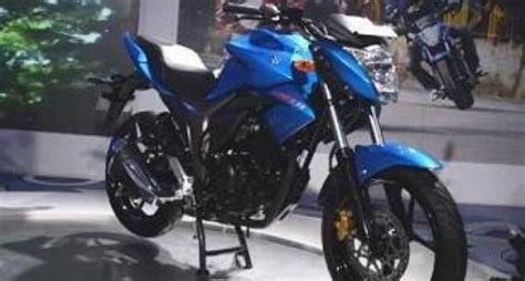 Suzuki ra mắt naked bike Gixxer 150 giá rẻ