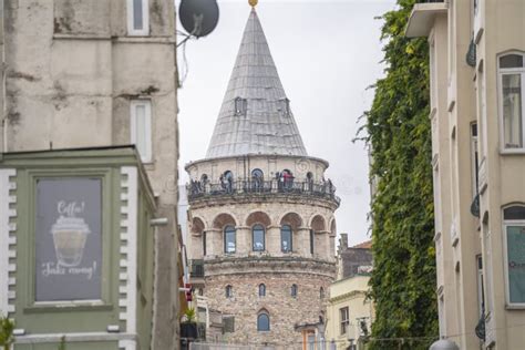 ISTANBUL TURKEY December 2022 Galata Tower In The Foggy Morning