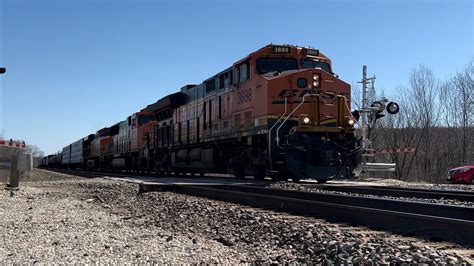 Tier Leads Manifest Train Ft Bnsf Sd Mace H Gevo Bnsf Transcon