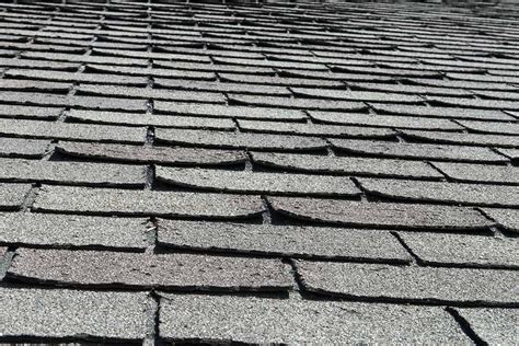 Problems With Your Asphalt Shingles Interlock