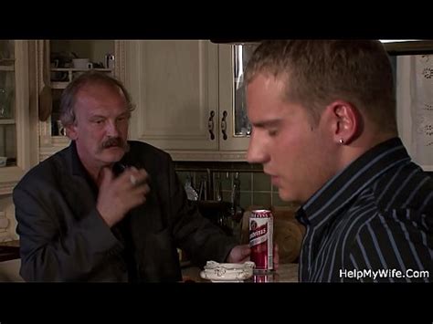 Folla A Mi Joven Esposa Mientras Miro XVIDEOS