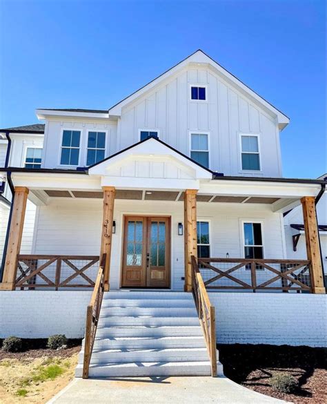 White Modern Farmhouse Exterior via @happilyeverlashley on Instagram ...