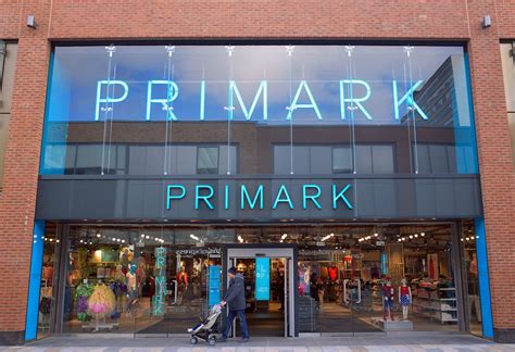 Varejista Primark Completa Anos Em Fase De Expans O Lojas Em