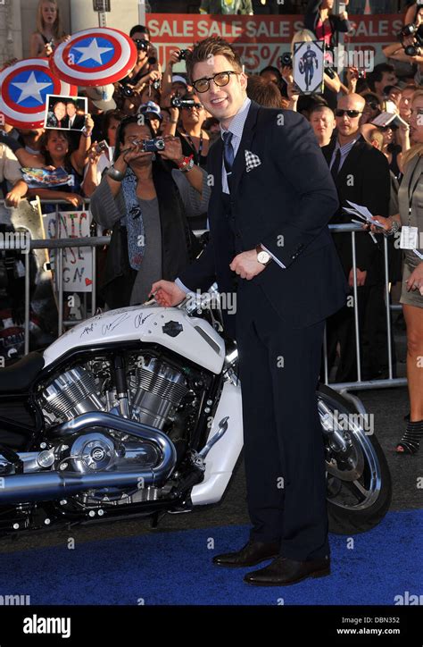 Chris Evans Los Angeles Premiere Of Captain America The First Avenger