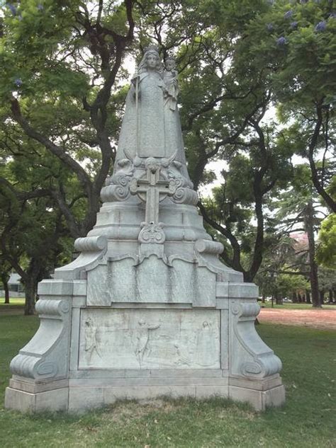 Monumentos Y Estatuas De Buenos Aires Palermo 2