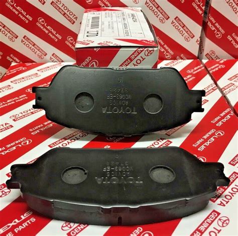 2003 2010 TOYOTA SIENNA FRONT CERAMIC BRAKE PADS GENUINE OEM 04465